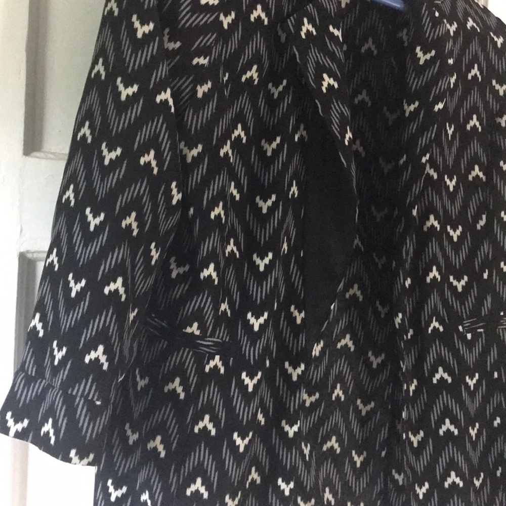 Pattern light coat - Picture 3 of 5